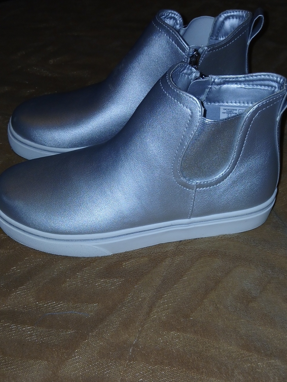 Youth/Adolescent Lands End Metallic Silver High Top Side Zip Sneaker Boots Sz: 6